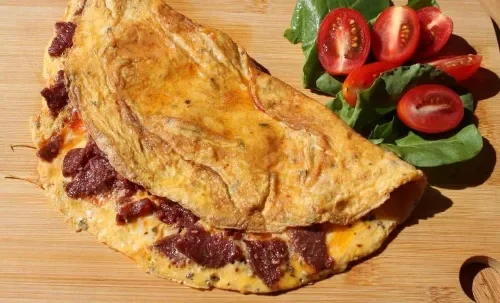 Sucuklu Omlet